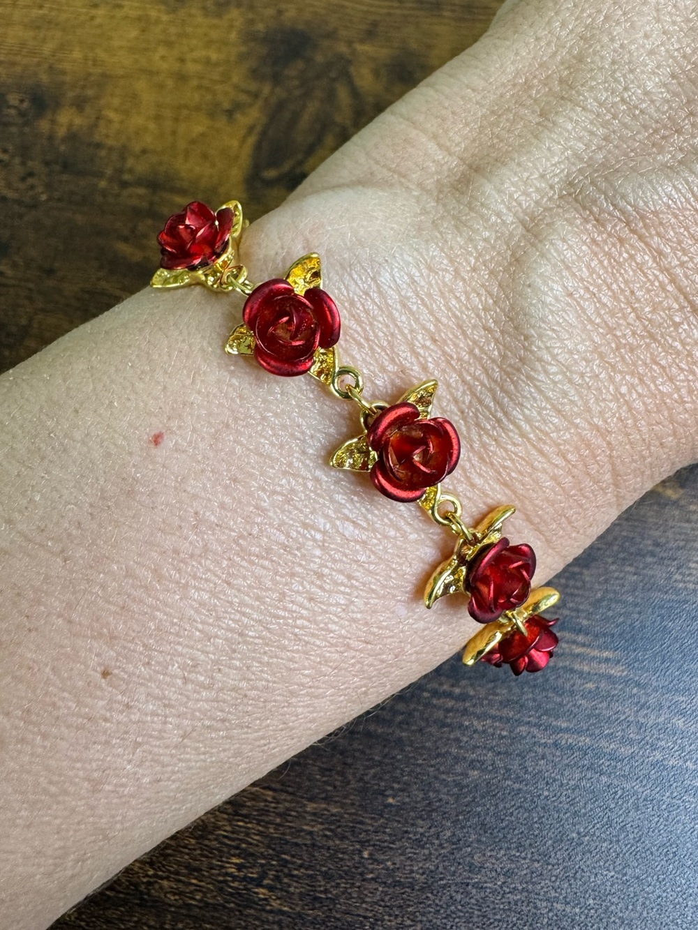 Danbury Mint A Dozen Red Roses Bracelet - 14K Gold Plated